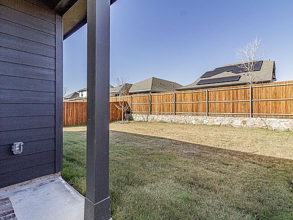 5th image of 2112 River Pine Rd