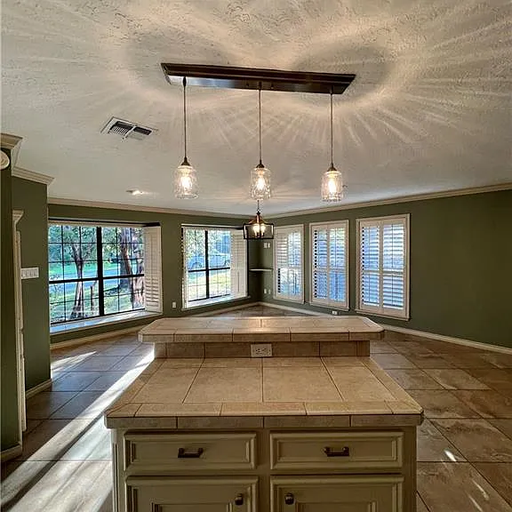 8706 Sandstone Dr — Photo 8