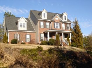6408 Sterling Pl, Hickory, NC 28601