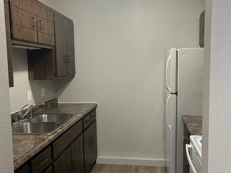 1215 E Saint Germain St #1 — Photo 3
