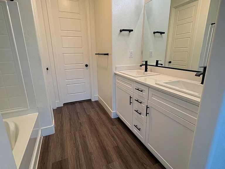 1622 E Copper Ct — Photo 5