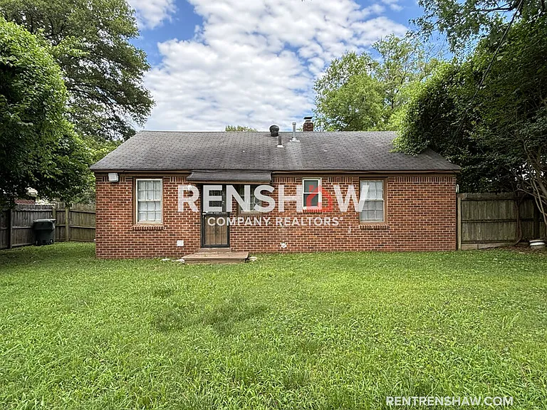 1065 Larry Ln — Photo 22