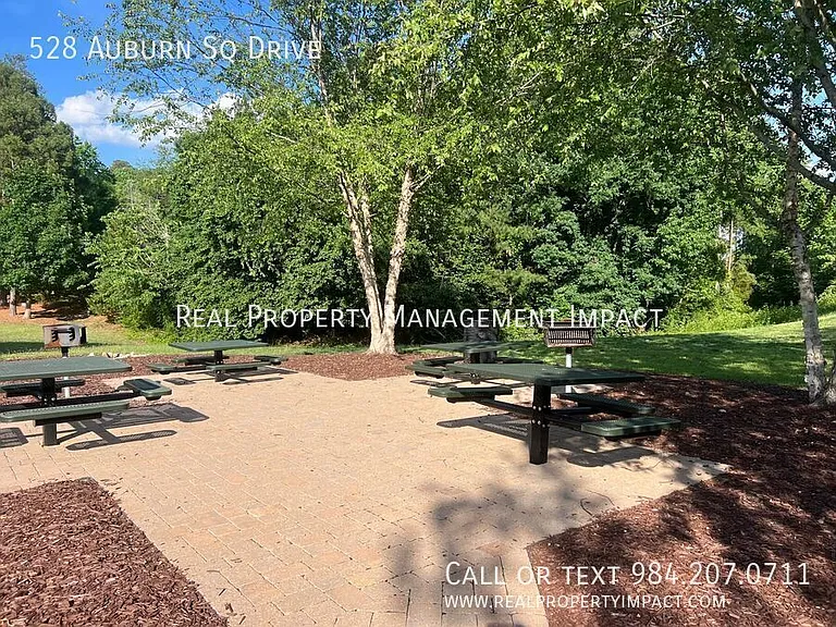 528 Auburn Square Dr — Photo 30
