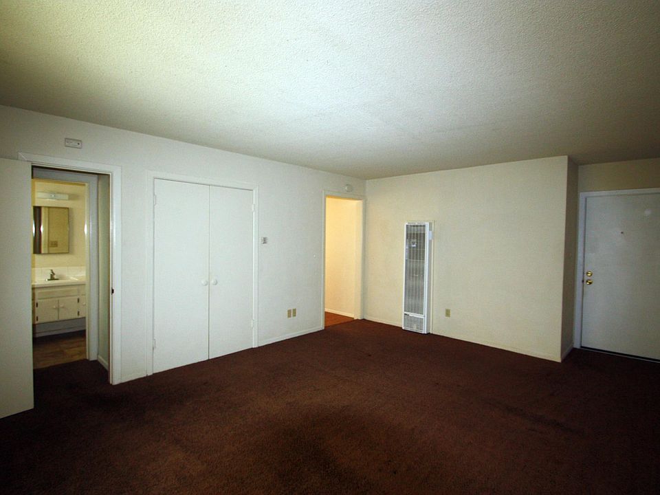 2nd image of 2155 Garnet Ave APT G