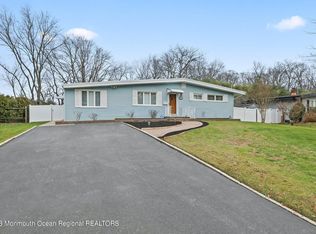 258 Parkview Ter, Lincroft, NJ 07738