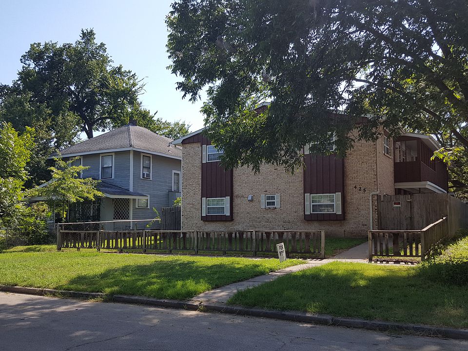 425 SE Seneca Ave