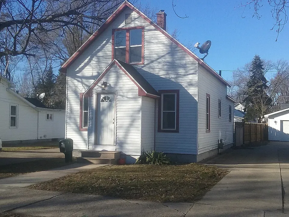 25 E 19th St