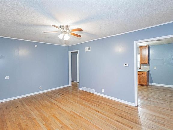 4th image of 1230 N 50th Ter