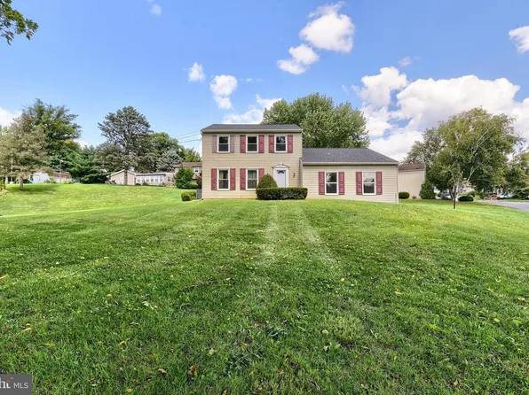 2204 Fenwick Ave, Mechanicsburg, PA 17055