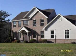 1 Ronald Glenn Ave, Fleetwood, PA 19522