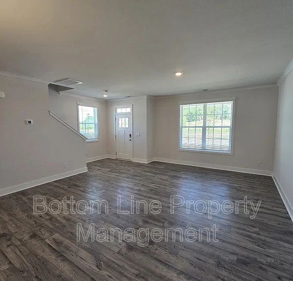 1010 Whistling Pl — Photo 6