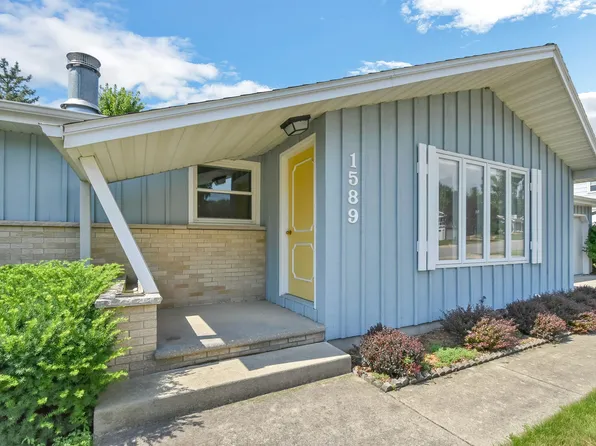 1589 Bruce Ln, Green Bay, WI 54313