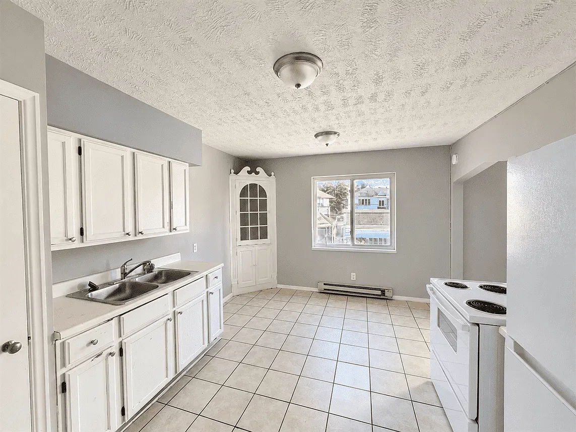 2 bed, 800 sqft, $800 — Photo 2