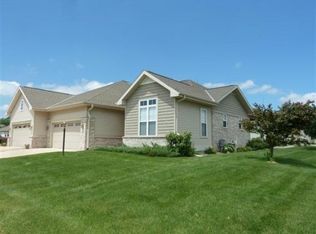 10 Rembrandt Way, Fitchburg, WI 53711