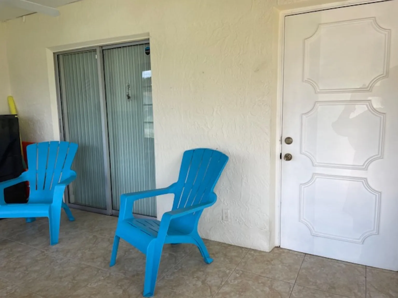 2 bed, 2.0 bath, 1200 sqft, $2,200 — Photo 2