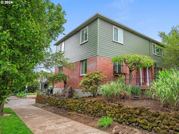 2515 SE 51st Ave APT 25, Portland, OR 97206