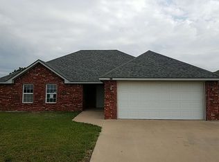 611 NW Elm Ave, Cache, OK 73527