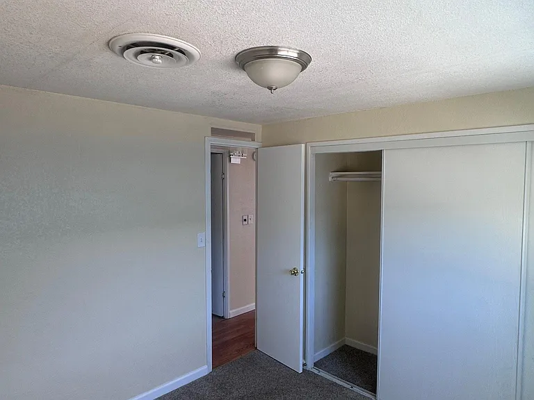 1554 N Guam St #7 — Photo 18