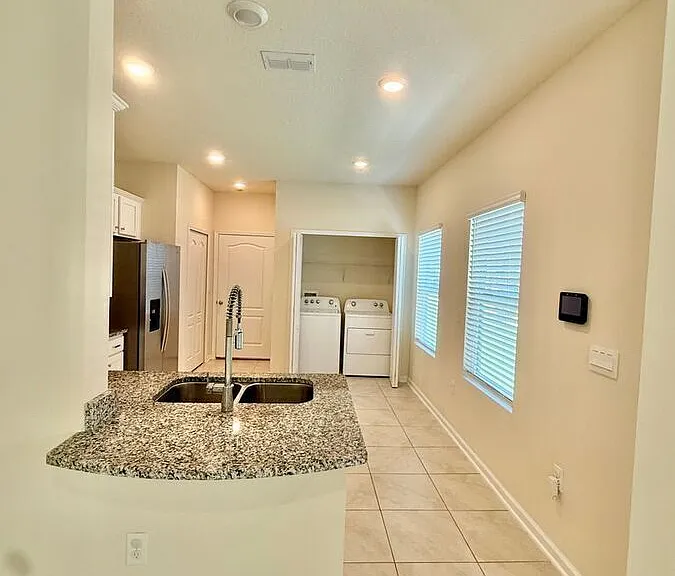 192 Pasadena Dr — Photo 6