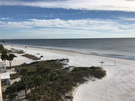 4th image of 538 Estero Blvd APT 503