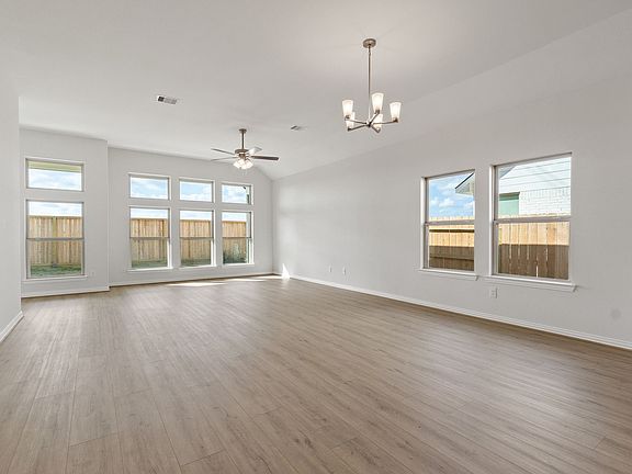 4th image of 21503 Evergreen Manor Dr