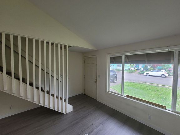 5th image of 666 & 668 N 52nd St #666