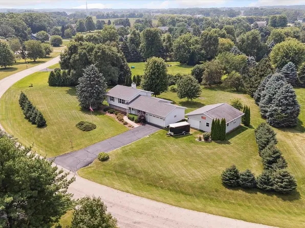 5933 North Violet View Drive, Milton, WI 53563