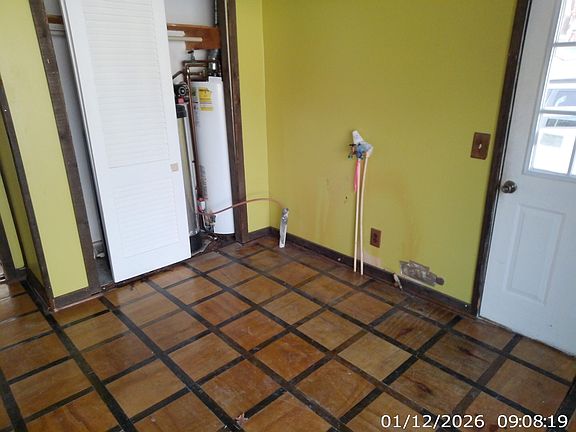 4th image of 504 Wilbur Ave