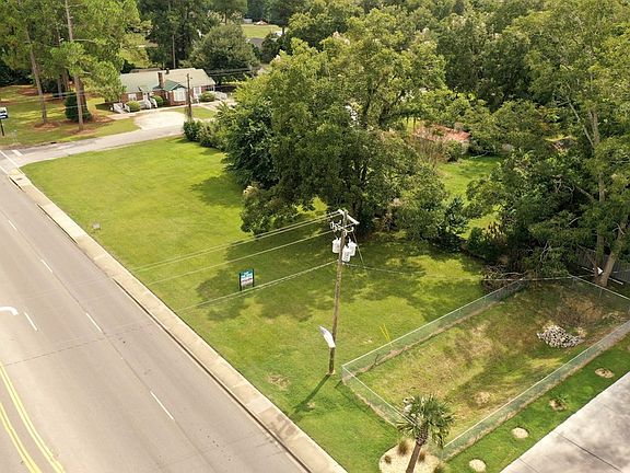 4th image of 0 Memorial Blvd