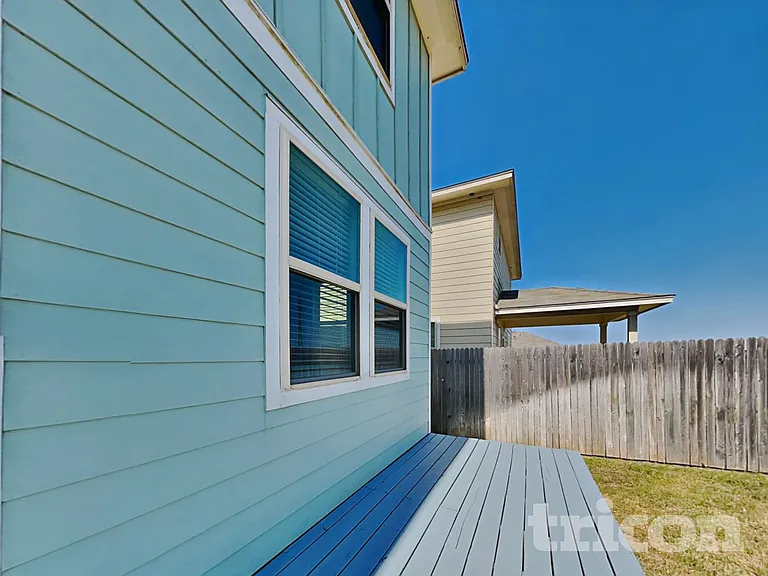 184 Vestral Rd — Photo 15