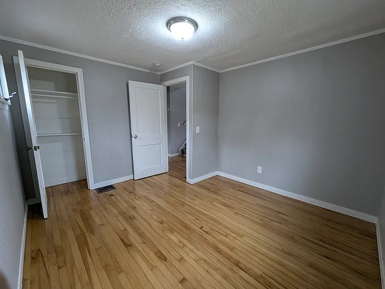 114 Maple Manor Dr — Photo 12