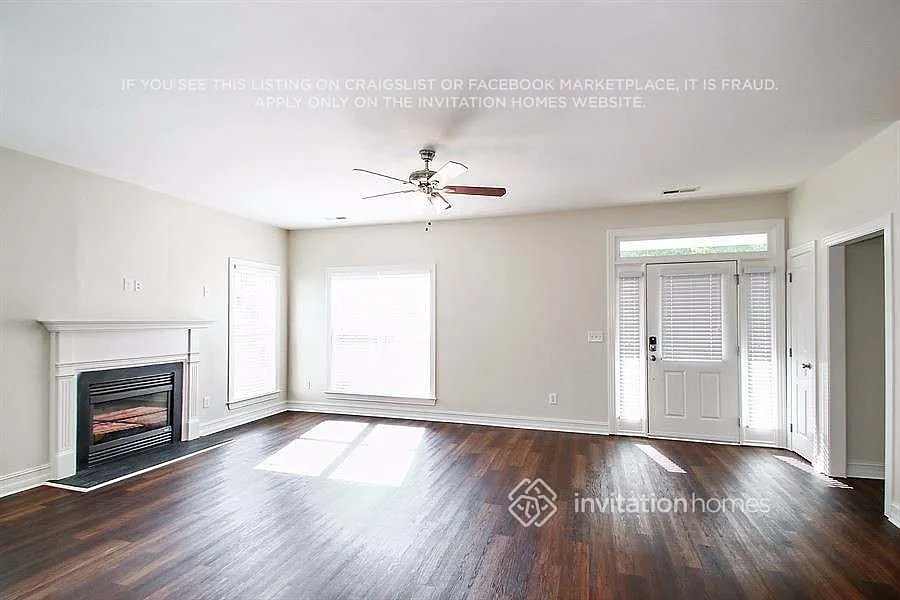 20229 Colony Point Ln Cornelius, NC 28031 — Photo 3