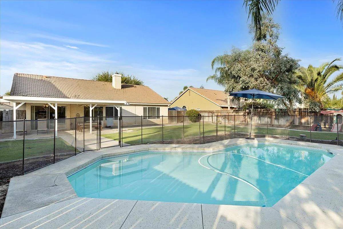 10212 Willow Bend Ct — Photo 4