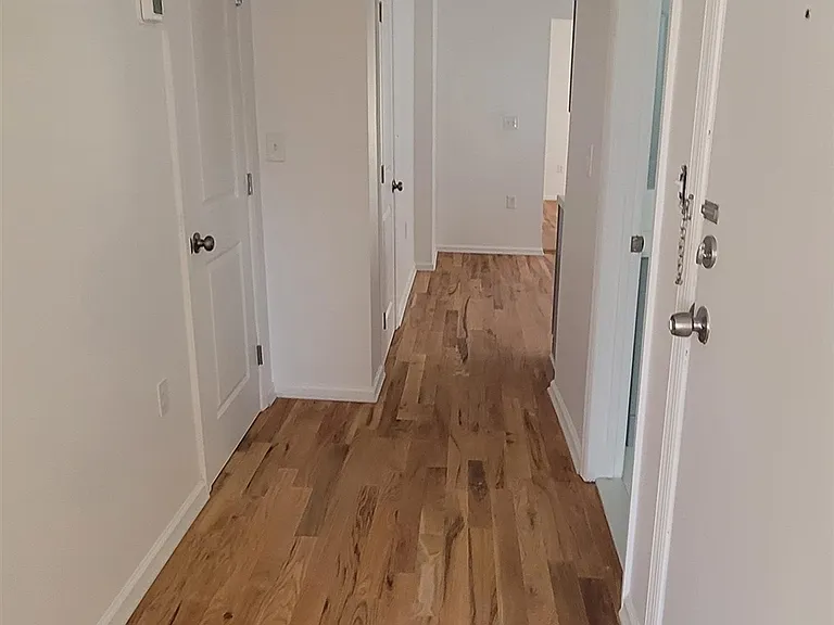 500 Hawthorn Ave #2A — Photo 9