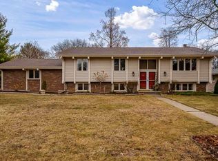 3087 Cheroakwood Ln, Rockford, IL 61114