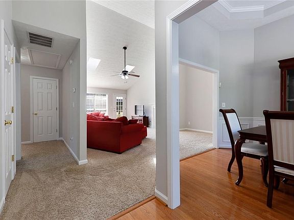 3rd image of 1791 Fontana Ln