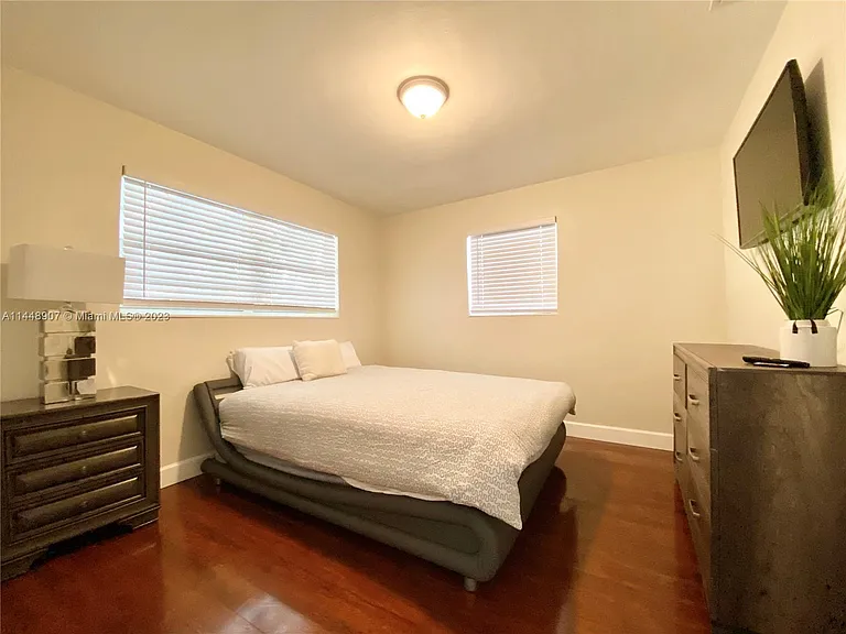 3440 SW 20th St — Photo 13