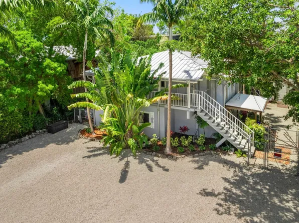 1016 Snapper Ln, Key Largo, FL 33037