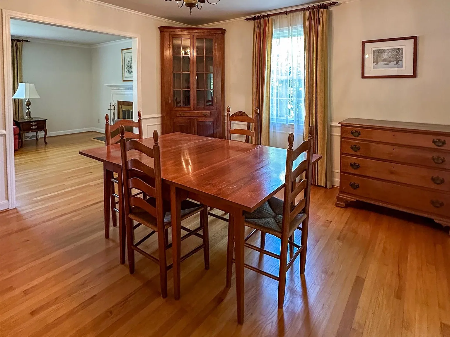 3 bed, 3.0 bath, 2665 sqft, $3,250 — Photo 4