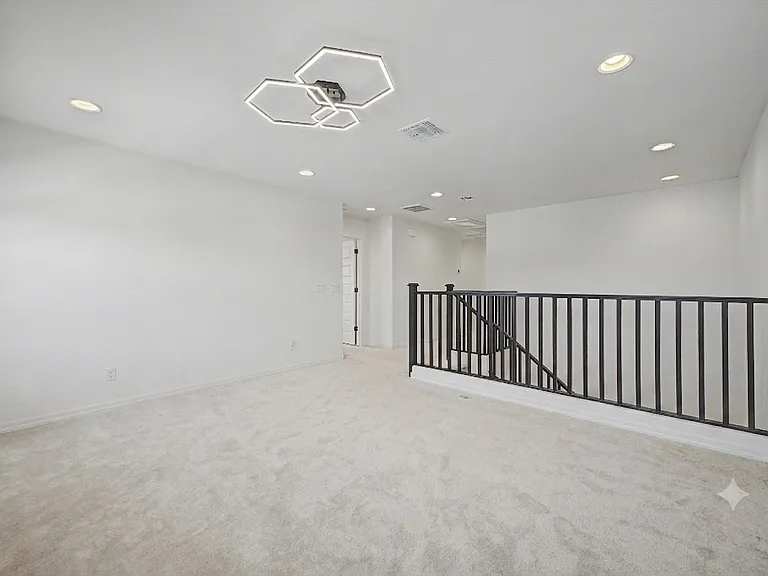 5737 W Getty Dr — Photo 31