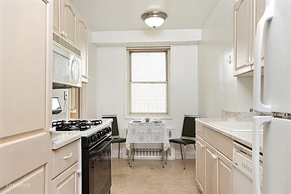 Sold by Corcoran | media 15