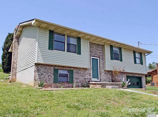 504 Highway 139, Dandridge, TN 37725