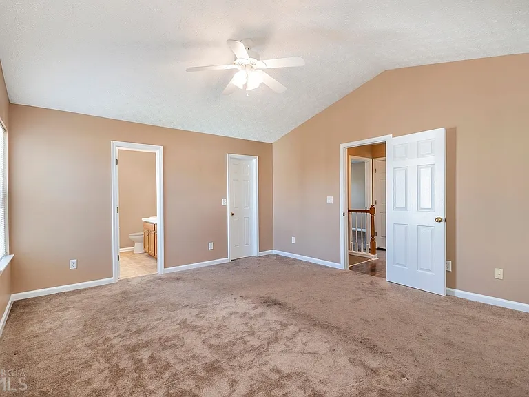 4313 Catalpa Ct — Photo 14