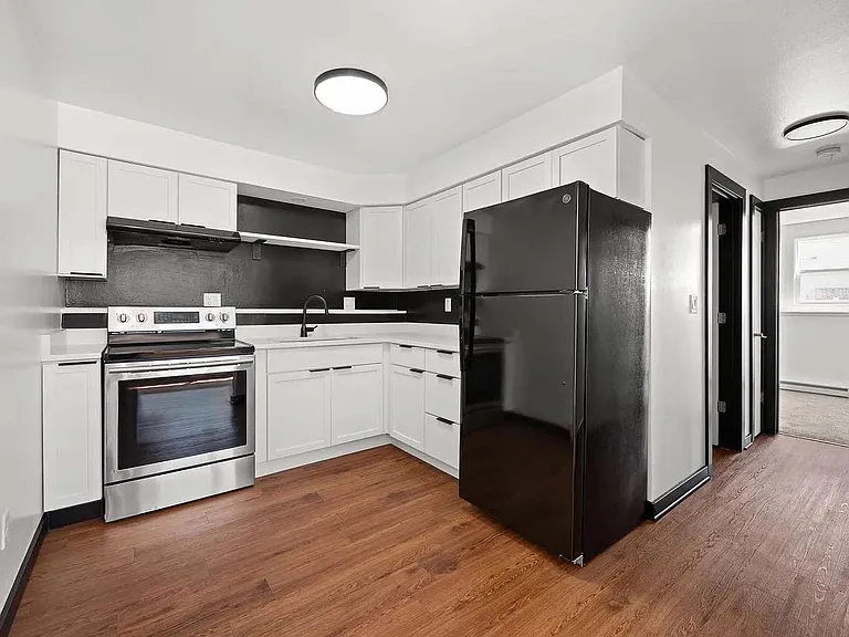 1066 S Cross St #3 — Photo 7
