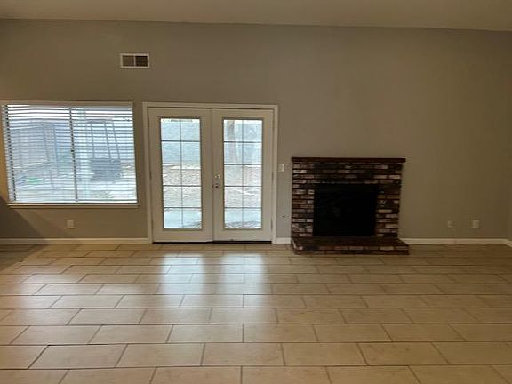 5th image of 4512 Trowbridge Ln