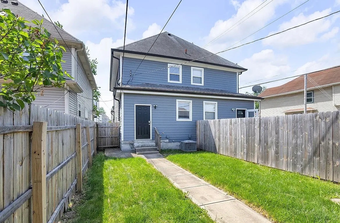 Building Photo - 1402 E Vermont St #1402