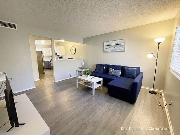 3rd image of 1617 Cordoba Ln #A