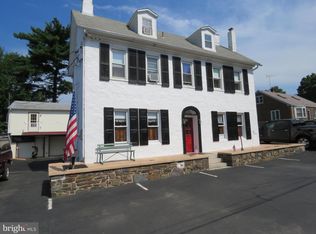 1662 Hulmeville Rd, Bensalem, PA 19020