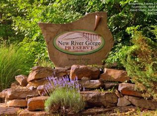 419 River Gorge Dr, Fayetteville, WV 25840