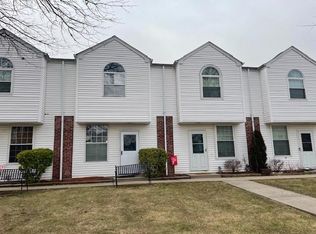 6 Village Ml, Haverstraw, NY